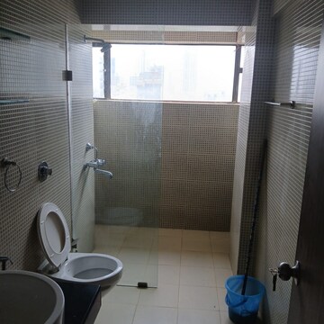 Bathroom in 4 BHK Apartment at Chauitanya Towers, Prabhadevi – for Sale