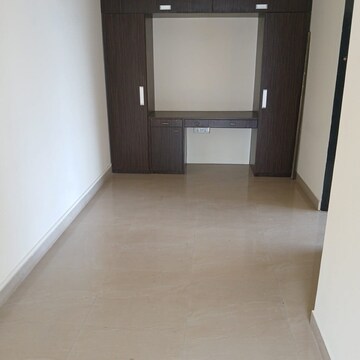 Room in 4 BHK Apartment at Chauitanya Towers, Prabhadevi – for Sale