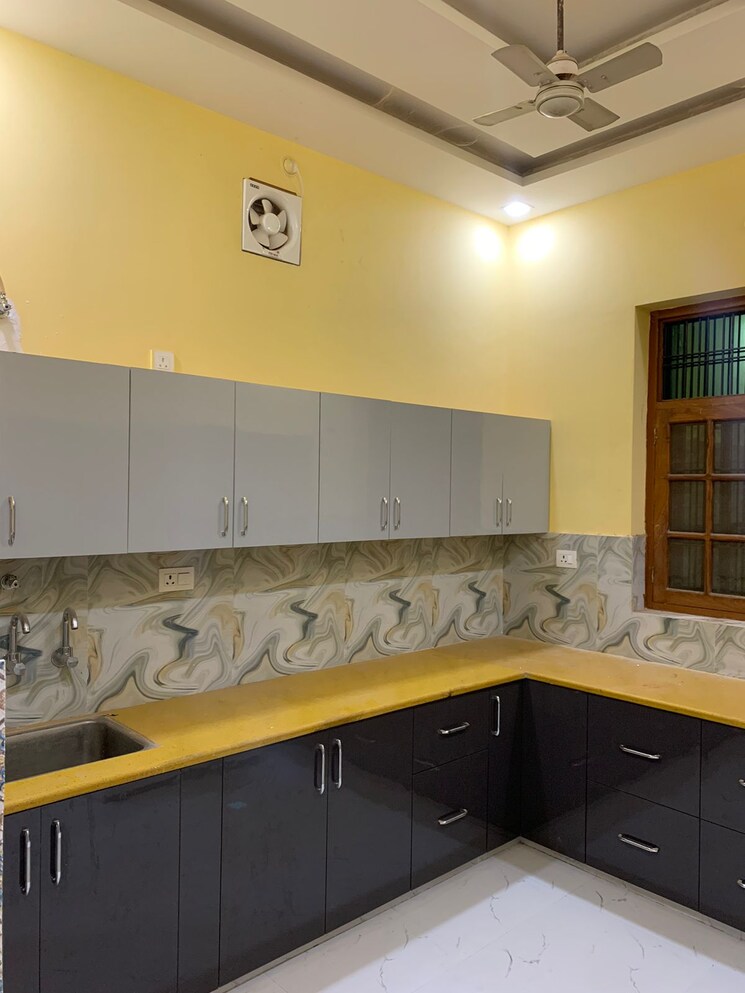 Kitchen, gomti nagar 5 Bedroom 2200 Sq.Ft. Villa In Gomti Nagar Lucknow 7438775