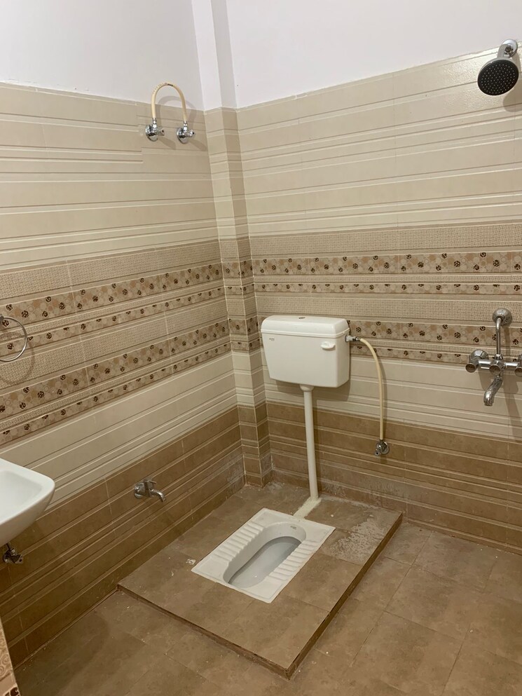 undefined, gomti nagar 5 Bedroom 2200 Sq.Ft. Villa In Gomti Nagar Lucknow 7438775