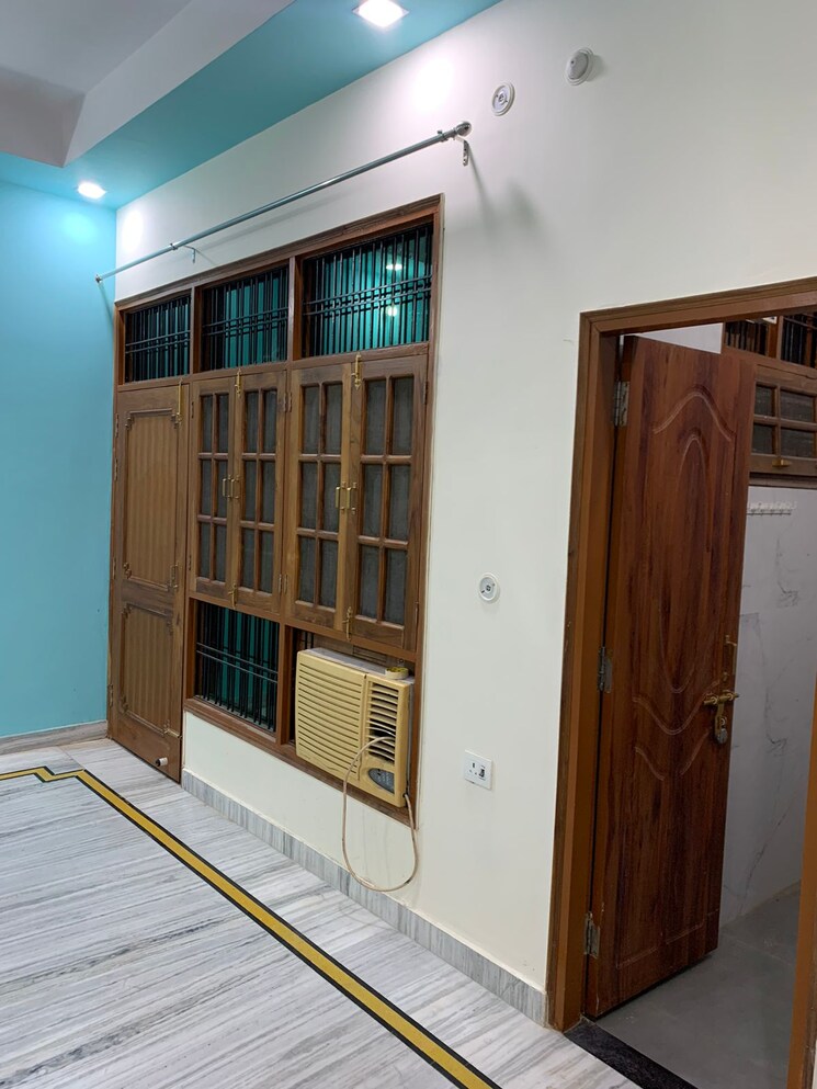 Room, gomti nagar 5 Bedroom 2200 Sq.Ft. Villa In Gomti Nagar Lucknow 7438775