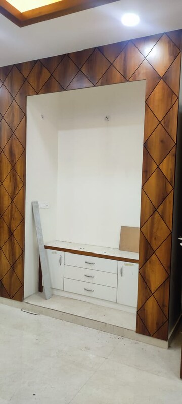 Balcony in 3 BHK Builder Floor at BPTP District, Sector 81 – for Sale