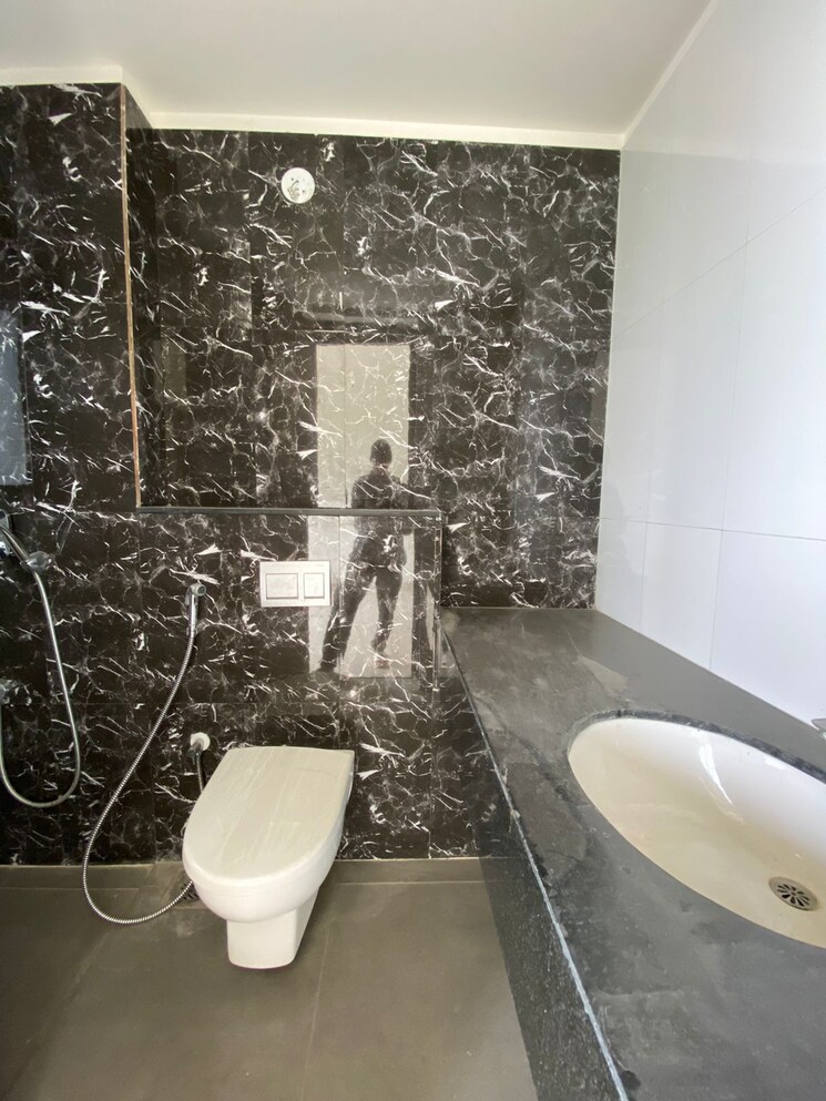 Bathroom, lodha-palava-crown 3 Bedroom 1400 Sq.Ft. Apartment In Dombivli East Thane 7438884