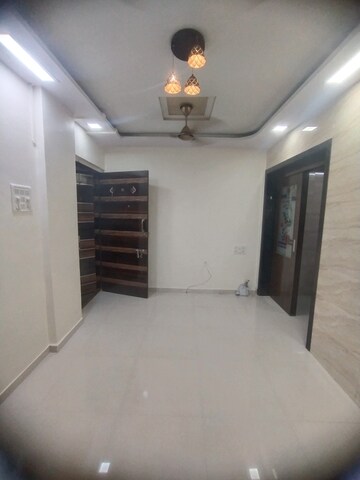 Room in 1 BHK Apartment at Dahisar East – for Sale