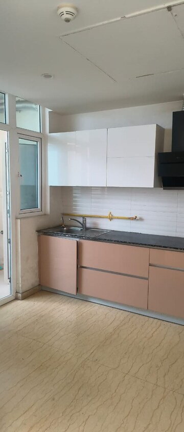 Room in 3 BHK Apartment at 3C Lotus Boulevard, Sector 100 – for Sale