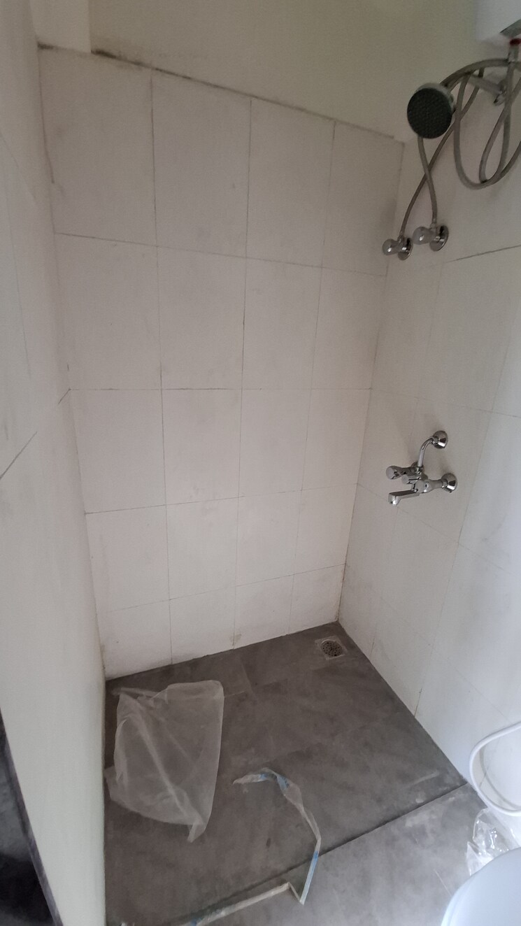 Bathroom, mx-pinnacle 1 Bedroom 380 Sq.Ft. Apartment In Lalbaug Mumbai 7439307