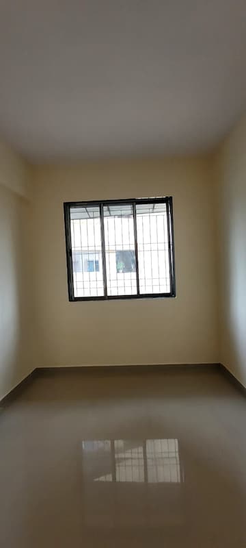 Room in 1 RK Apartment at Pragati CHS Kalwa, Kalwa – for Sale