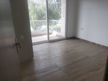 Room in 2 BHK Builder Floor at Ace Palm Floors, Sector 89 – for Sale