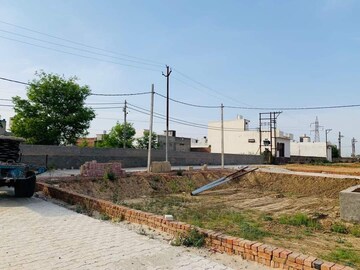  Plot For Sale in Gaur City Arcade, Gaur City 2 