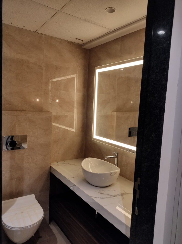 Bathroom, paranjape-aspire 3 Bedroom 934 Sq.Ft. Apartment In Andheri West Mumbai 7439856