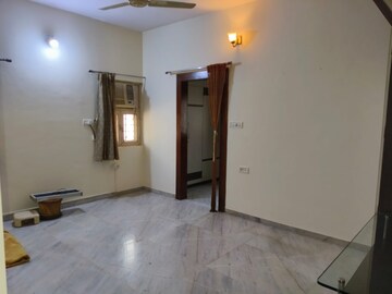 Room in 4 BHK Villa at Gotri – for Sale
