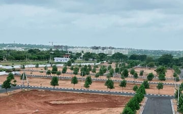 Plot For Sale in West Marredpally