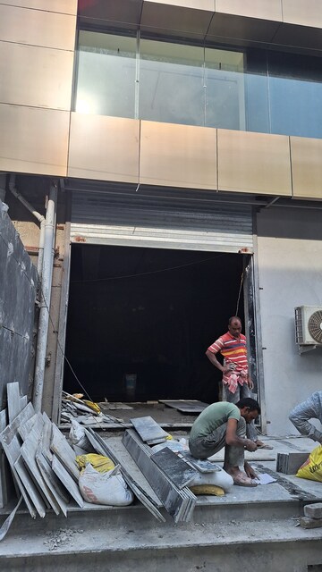 Furnished Amenities in  Showroom at GM Amore Edge, Khar West – for Sale