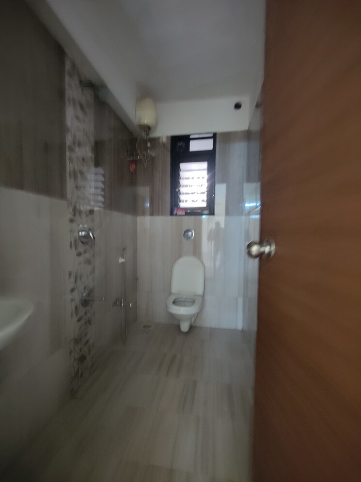 Bathroom, shankar-vilas-chs 4 Bedroom 2455 Sq.Ft. Apartment In Chembur Mumbai 7440252
