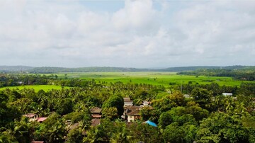 Master Bedroom in 4 BHK Villa at Socorro – for Sale