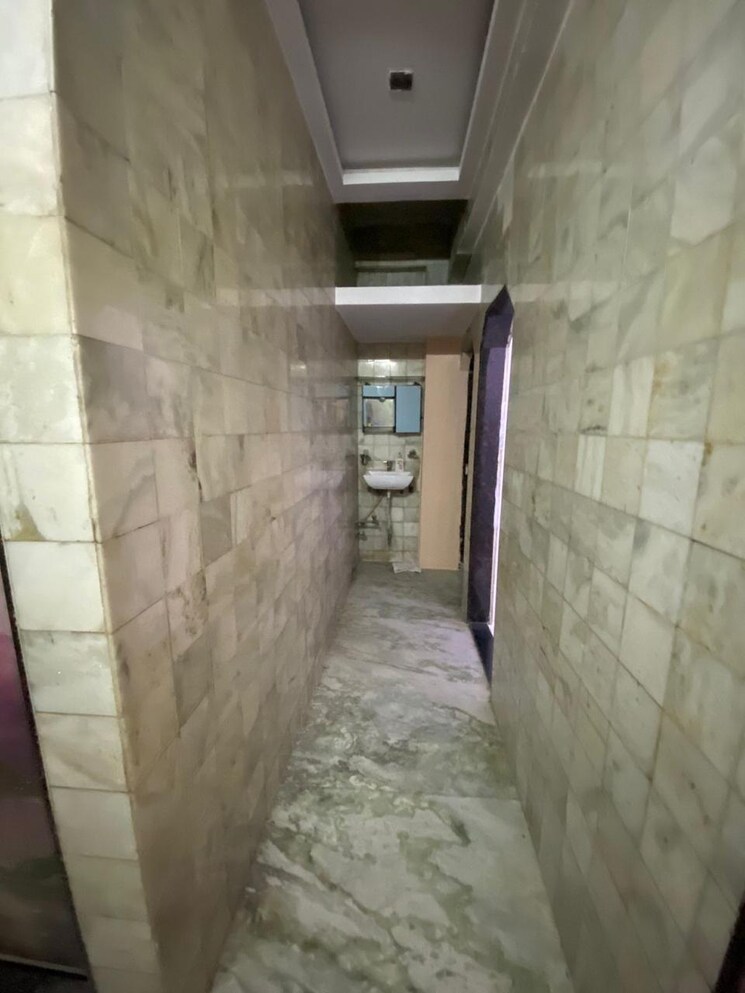 Bathroom, prabhu-niwas-jacob-circle 1 Bedroom 445 Sq.Ft. Apartment In Jacob Circle Mumbai 7440551