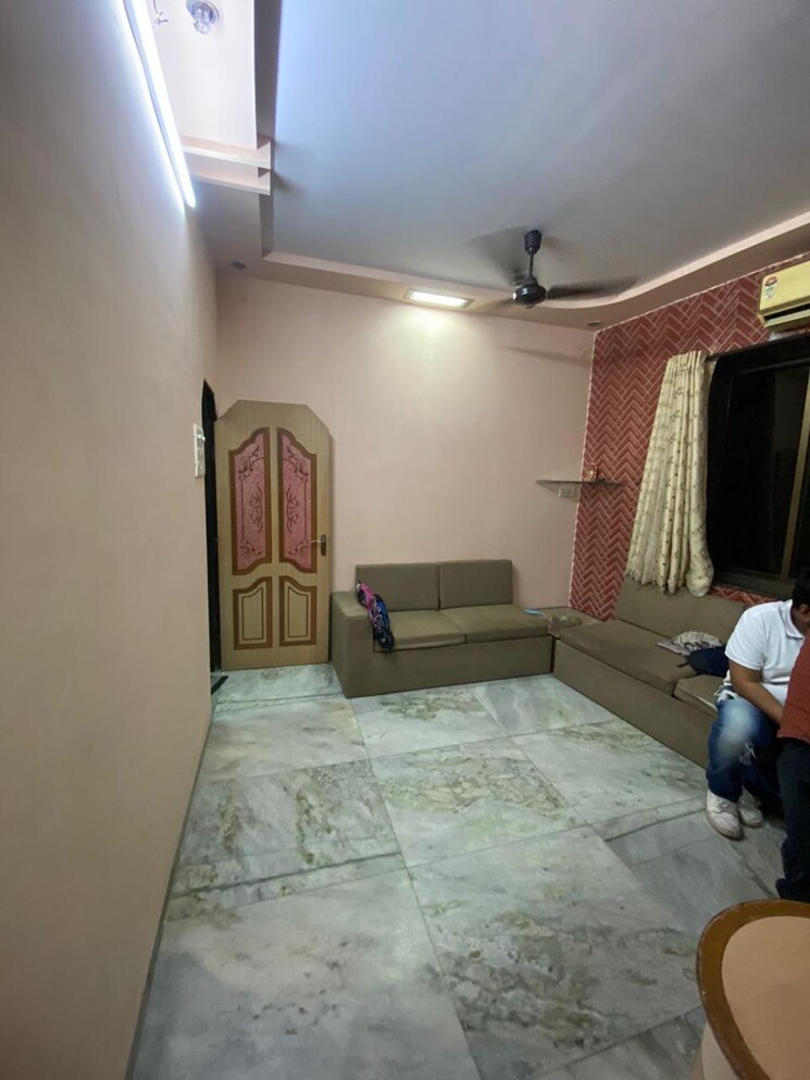 Living Room, prabhu-niwas-jacob-circle 1 Bedroom 445 Sq.Ft. Apartment In Jacob Circle Mumbai 7440551