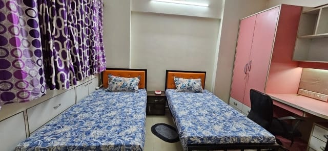 Pg For Boys & Girls in Airoli Navi Mumbai  7440819