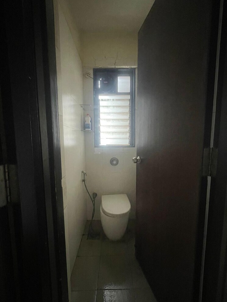 Bathroom, lodha-codename-the-ultimate 1 Bedroom 425 Sq.Ft. Apartment In Majiwada Thane 7441058