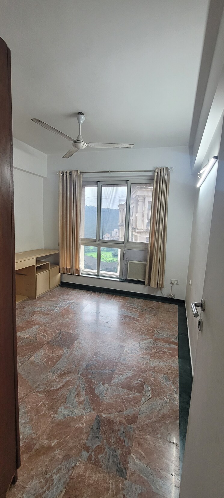 Room, hiranandani-meadows 2 Bedroom 1300 Sq.Ft. Apartment In Manpada Thane 7441384