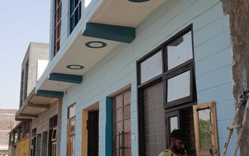 6+ BHK Independent House For Sale in Upsidc Site B