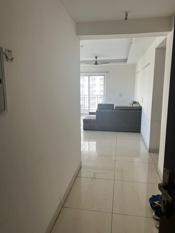 Bathroom in 3 BHK Apartment at Unitech Horizon, Pi Greater Noida – for Sale