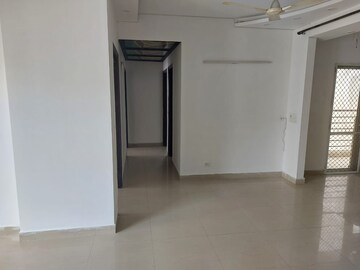 Room in 2 BHK Apartment at Panchsheel Greens II, Sector 16 Greater Noida – for Sale