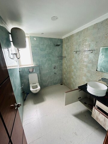 Master Bedroom in 3 BHK Independent House at Ansal Plaza Sector-23, Sector 23 – for Sale
