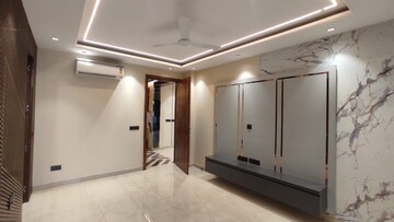 Room in 3 BHK Builder Floor at Saket – for Sale