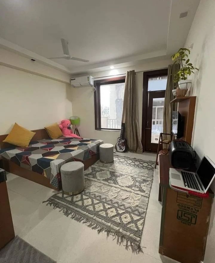 Rental 1 RK 400 Sq.Ft. Apartment in Nivedita Enclave, Paschim Vihar ...