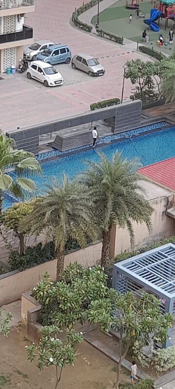 Swimming Pool in 2.5 BHK Apartment at Gulshan Bellina, Sector 16 Greater Noida – for Sale