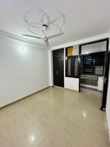 Room in 1 BHK Builder Floor at Igi Airport Area – for Sale