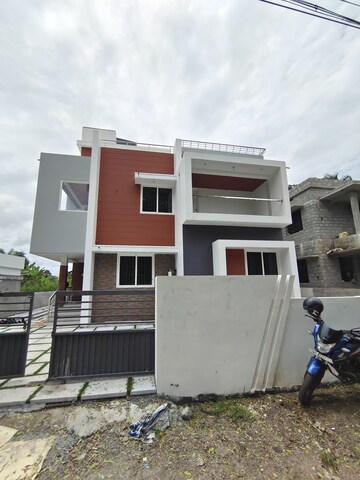 3 BHK Villa – Exterior View View at Pathiripala - for Sale