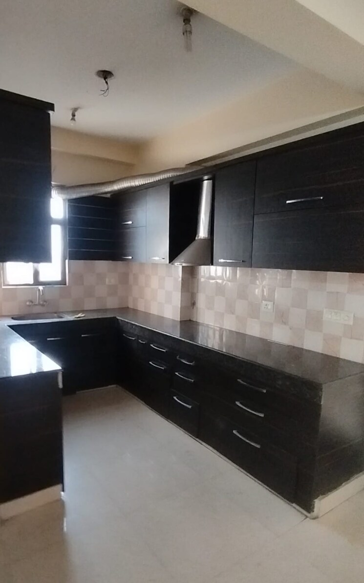 Kitchen, divyansh-fabio-apartment 3 Bedroom 1695 Sq.Ft. Apartment In Indrapuram Ghaziabad 7442838
