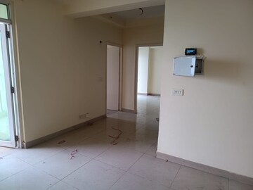 Room in 2 BHK Apartment at Gaur City 2 - 16th Avenue, Sector 16c Greater Noida – for Sale