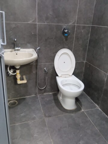Bathroom in 6 BHK Independent House at RWA Apartments Sector 41, Sector 41 – for Sale