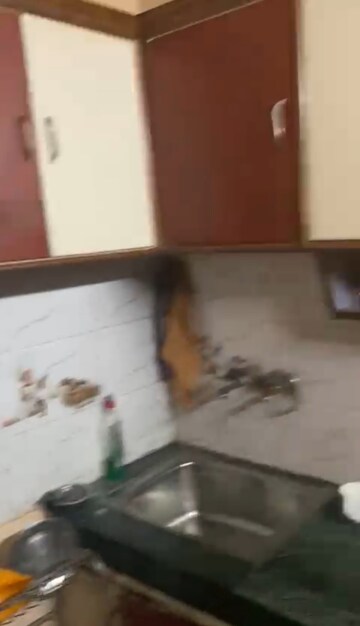 Furnished Amenities in 3.5 BHK Builder Floor at Patparganj – for Sale