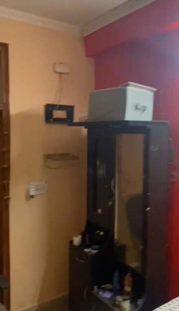 Furnished Amenities in 3.5 BHK Builder Floor at Patparganj – for Sale