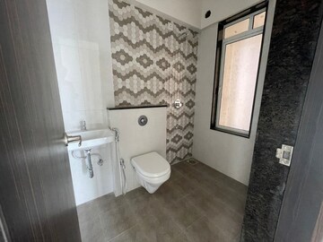 Bathroom in 2 BHK Apartment at Sheth Midori, Dahisar East – for Sale