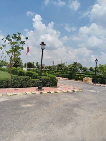  Plot For Sale in Sector 97