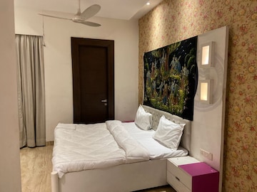 Bedroom in 5 BHK Builder Floor at Sector 10 – for Sale
