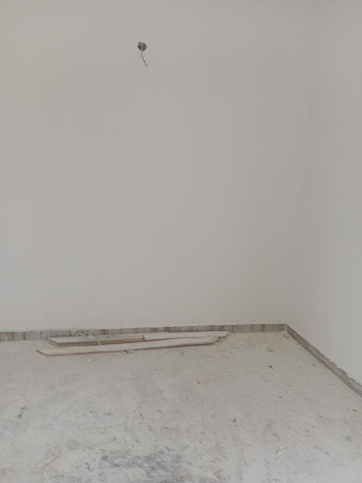 Room, meerut cantt 3.5 Bedroom 130 Sq.Yd. Independent House In Meerut Cantt Meerut 7444215