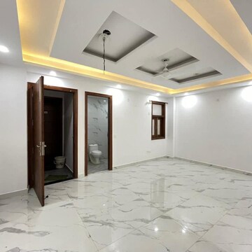 Room in 3 BHK Builder Floor at Chattarpur – for Sale