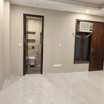 Room in 3 BHK Builder Floor at Chattarpur – for Sale