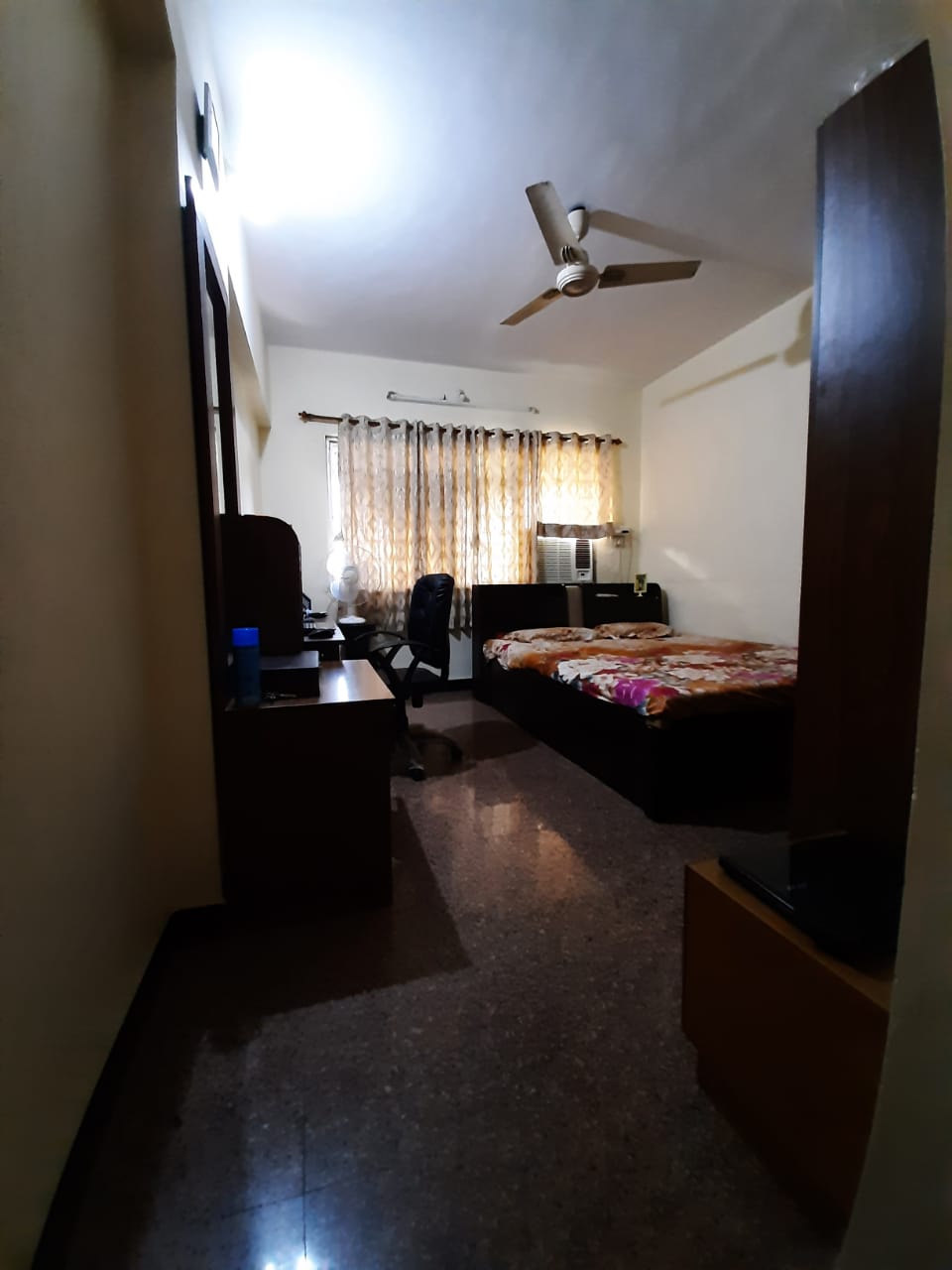 2 BHK Apartment For Resale in Dahisar East Mumbai  7444543