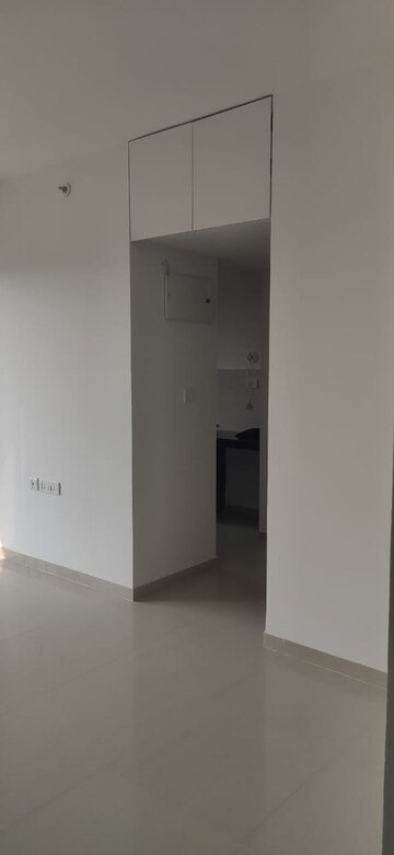 Room in 1 BHK Apartment at Shapoorji Pallonji Joyville, Virar West – for Sale