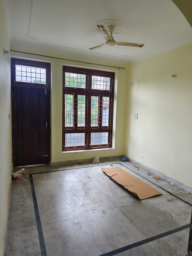 Room, omicron 1a greater noida 3 Bedroom 200 Sq.Mt. Independent House In Omicron 1a Greater Noida Greater Noida 7444598