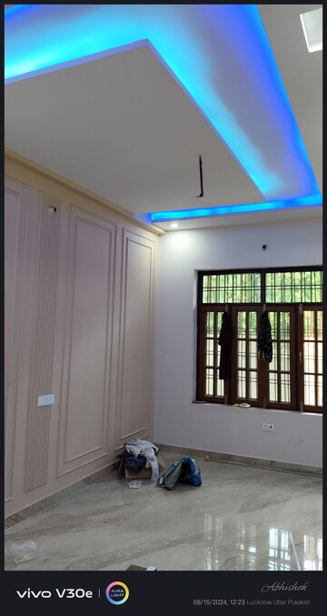 Room in 3 BHK Independent House at Jankipuram – for Sale