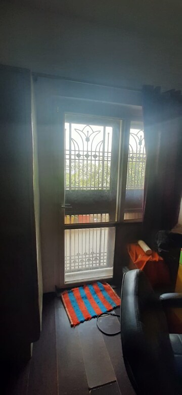 Bedroom in 3 BHK Builder Floor at BPTP District, Sector 81 – for Sale