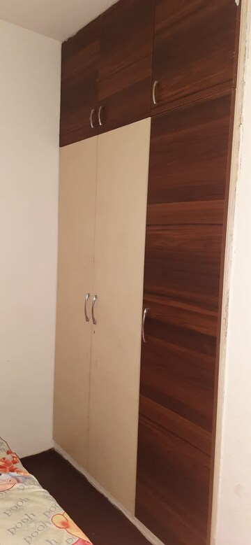 Furnished Amenities in 3 BHK Builder Floor at BPTP District, Sector 81 – for Sale